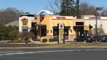 Taco Bell outside