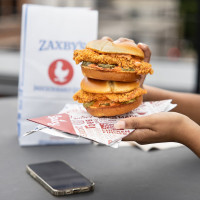 Zaxby's Chicken Fingers Buffalo Wings drink