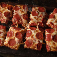 Jet's Pizza food