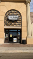 Dickey's Barbecue Pit outside