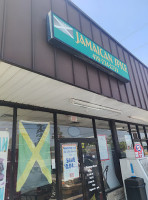 Jamaican Spice outside