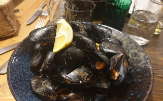 Shaw's Crab House drink