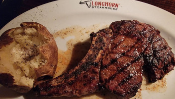 Longhorn Steakhouse food
