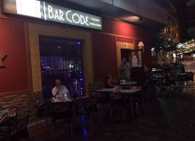 Domino's Pizza outside