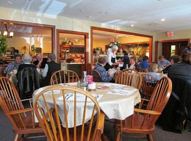 Craigie on Main inside