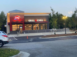 Dairy Queen Grill Chill outside