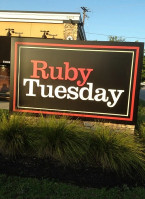 Ruby Tuesday outside