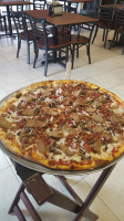 Ginos Real New York Pizza food