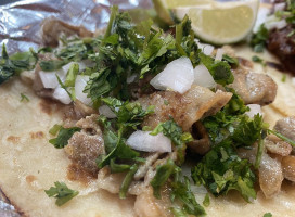 Taqueria Y Tienda Mexicana Los Primos food