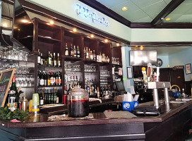 Tutto Pasta State Street inside