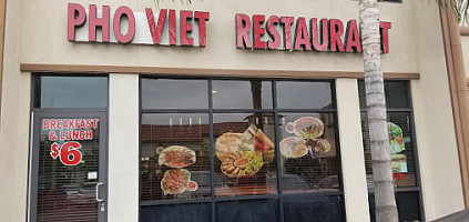 Pho Viet outside