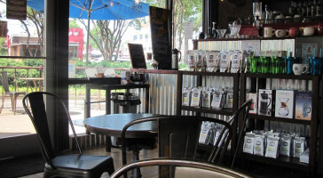 Ugly Mug Coffee Cafe inside