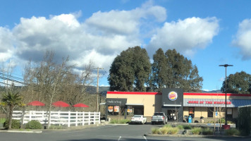 Burger King outside