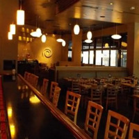 Sushi Zushi inside