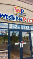Western Pizza outside