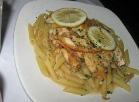 Tutti's food