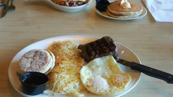 Shari's Cafe And Pies food