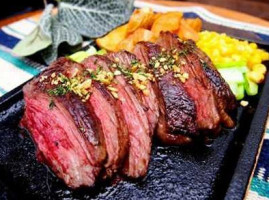 William B's Steakhouse food