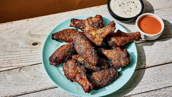 Hooters food