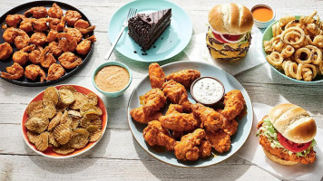 Hooters food