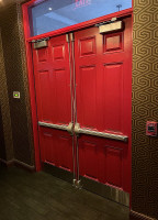 Ruth's Chris Steak House outside