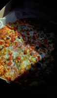 Mod Pizza food