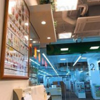 Sonic Drive-in Dentro