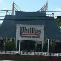 Phillips Seafood Restaurants outside