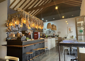 Uncle Julio's inside