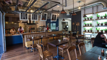 Bambino's Urban Pizzeria inside