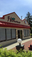 Hummus Mediterranean Holbrook outside