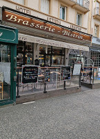 Oceana outside