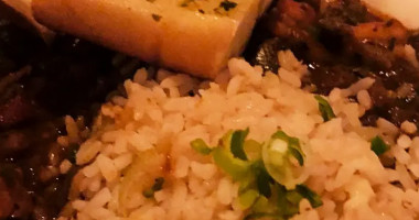 Pearl Dive Oyster Palace food
