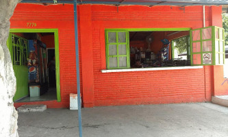 Mccants Cafe outside