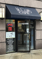 Mccants Cafe outside