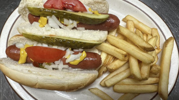 Coleman's Crystal Lake food