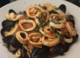 Carlo's Cucina Italiana food