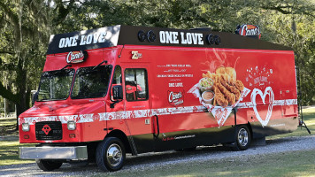Raising Cane's Chicken Fingers outside