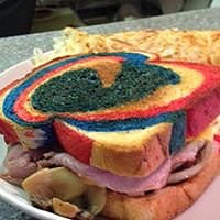 Leah's Korner Kafe food