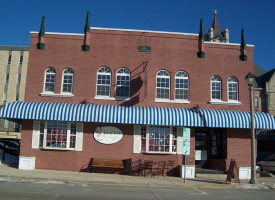 Java Dock Cafe' outside