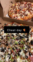 Poppie's Pizza food