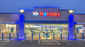 Holiday Stationstores inside