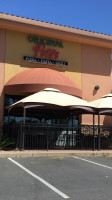 Original Pete's Pizza outside