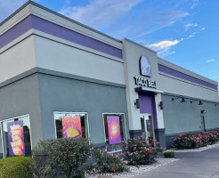 Taco Bell outside