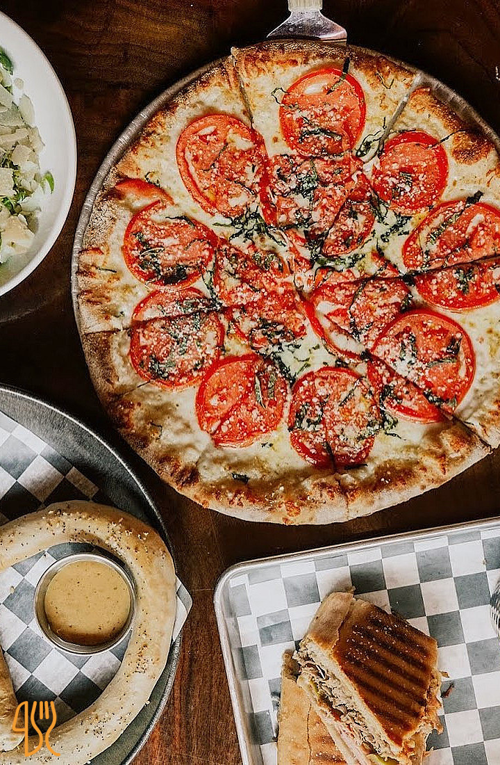 Pizza (216) Kitchen Taphouse