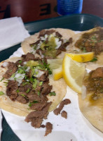 Los Tacos De Huicho food