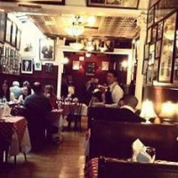 Victor Cafe inside