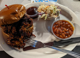 Sporty's Beef Brew food