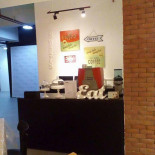 Gator's Dockside Dentro