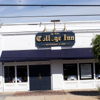 Ye Olde College Inn outside